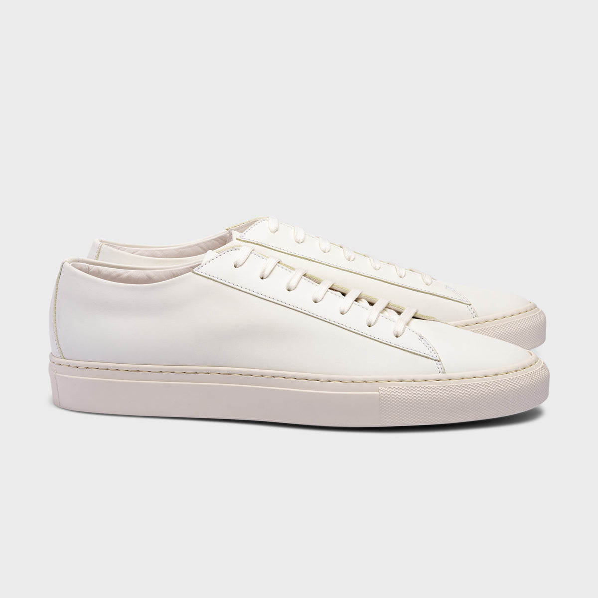 Vekla Off White Sneaker